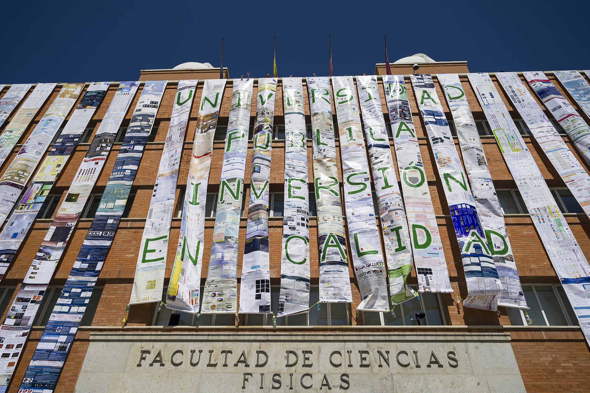 Pancarta Físicas Universidad - 9